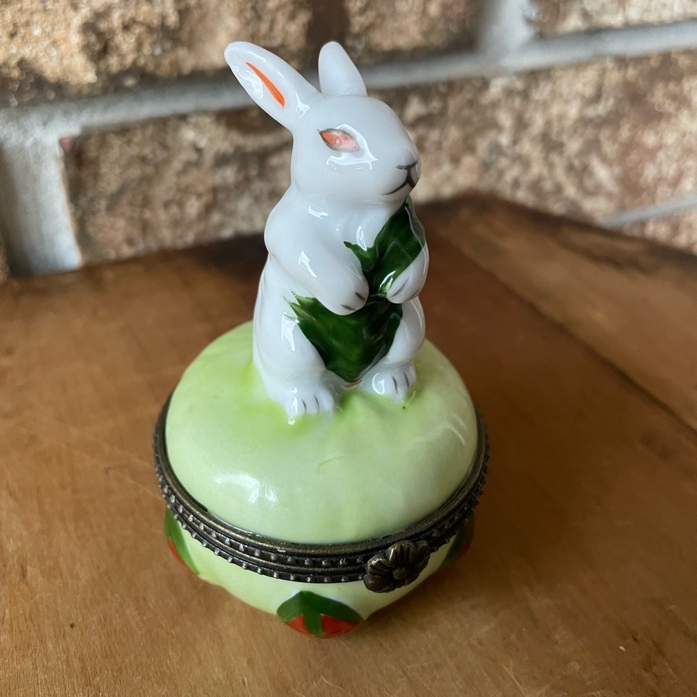Trinket Box Bunny Strawberry Trim 3 1/2” Tall Works Perfect So Sweet!